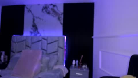 Snapshot of daniphoenixx chatting on February 22, 2025, 8:09 pm Dani Phonenix online show from February 22, 2025, 8:09 pm