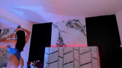 Snapshot of daniphoenixx chatting on October 25, 2025, 7:30 pm Dani Phonenix online show from October 25, 2025, 7:30 pm