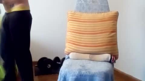 daniroca8 online show from November 20, 2025, 3:56 pm