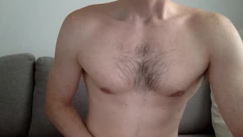 Snapshot of danishguysdicks chatting on February 21, 2025, 10:39 am Buzzy online show from February 21, 2025, 10:39 am