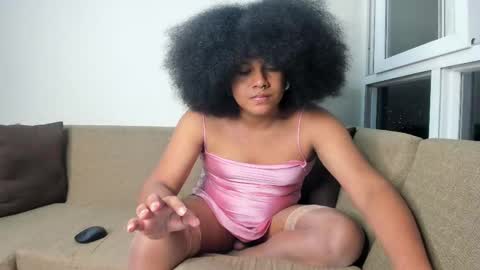 Snapshot of danisweet_ chatting on October 28, 2025, 3:10 am dani online show from October 28, 2025, 3:10 am