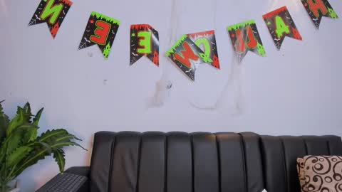 danka_smith17 online show from October 11, 2025, 3:10 pm