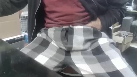 danl20012001 online show from December 19, 2025, 3:46 am