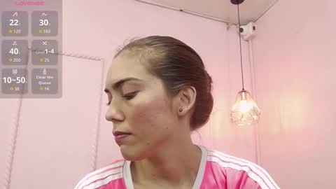 Snapshot of danna7cute chatting on October 8, 2025, 9:34 pm danna7cute online show from October 8, 2025, 9:34 pm