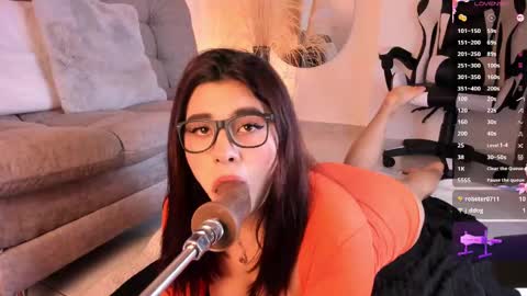 danna_adams1 online show from February 23, 2025, 1:35 am