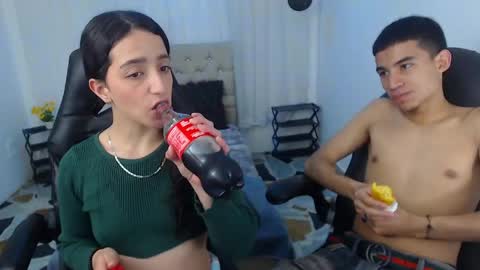 Snapshot of danna_and_joshua chatting on May 20, 2026, 12:55 pm Danna-Josh online show from May 20, 2026, 12:55 pm