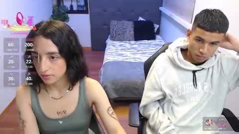 Snapshot of danna_and_joshua chatting on July 16, 2026, 12:33 pm Danna-Josh online show from July 16, 2026, 12:33 pm