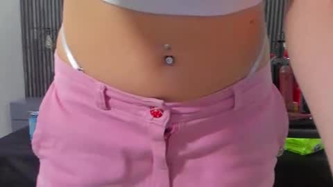 Snapshot of danna_flame chatting on January 8, 2025, 9:21 am Danna Flame online show from January 8, 2025, 9:21 am