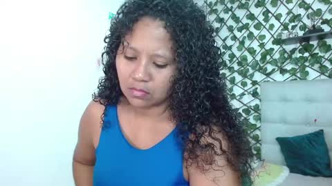 dannaberlin_0 online show from January 13, 2025, 12:13 pm