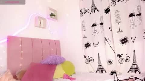 dannagabriella online show from May 7, 2026, 3:56 am