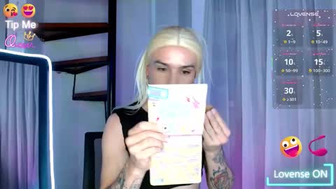 Snapshot of dannihotboy02 chatting on May 25, 2026, 2:56 pm danni online show from May 25, 2026, 2:56 pm