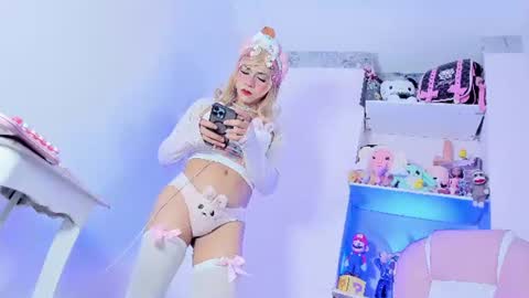 Danni  Sebastian online show from June 25, 2026, 12:09 pm