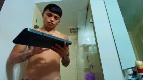 Maximo online show from October 13, 2025, 1:33 pm