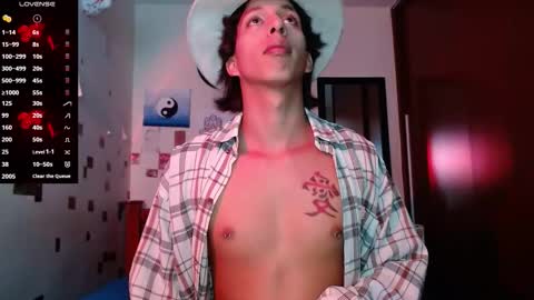 phantom555 online show from November 17, 2025, 9:42 pm