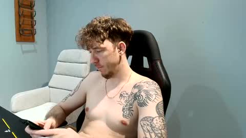 Snapshot of dannythreeyway chatting on September 14, 2025, 4:11 am DannyThreeWay online show from September 14, 2025, 4:11 am