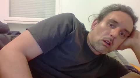 Snapshot of danslecul291563 chatting on April 12, 2026, 2:27 am danslecul291563 online show from April 12, 2026, 2:27 am