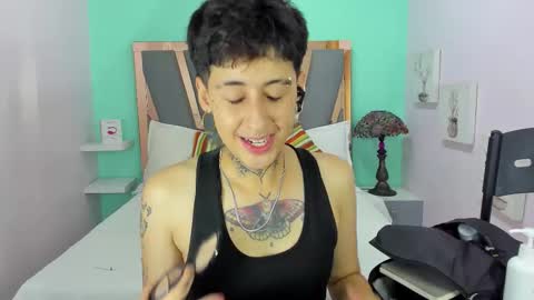 Snapshot of dante_bieber chatting on December 17, 2025, 7:31 pm dante online show from December 17, 2025, 7:31 pm