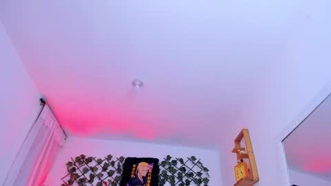 dante_cooper_0 online show from December 11, 2024, 3:13 am