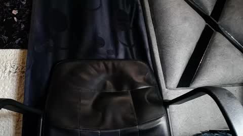 dante_d_angelo_ online show from April 17, 2026, 9:45 am