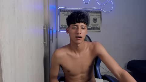 Snapshot of dante_martinez1 chatting on May 25, 2026, 11:11 pm dante_martinez1 online show from May 25, 2026, 11:11 pm