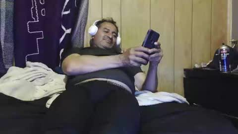 dantehot82 online show from February 18, 2026, 11:55 pm