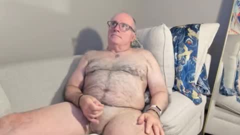 Mark online show from November 22, 2025, 7:46 pm