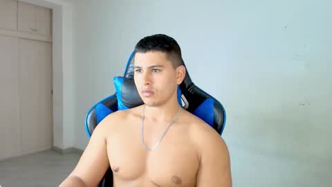 Snapshot of dantraxx chatting on February 19, 2026, 8:49 pm Dantraxx online show from February 19, 2026, 8:49 pm