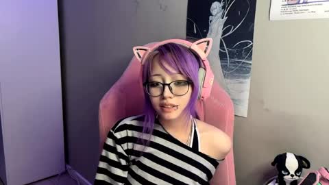 danyelleeyermann online show from April 5, 2026, 2:25 pm