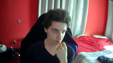 Snapshot of danywhiteyb chatting on May 6, 2026, 9:58 am danywhiteyb online show from May 6, 2026, 9:58 am
