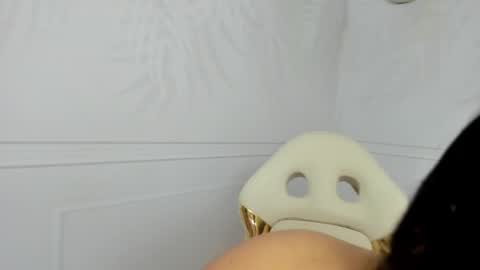 Snapshot of daphne81_ chatting on February 21, 2025, 5:13 am Daphne online show from February 21, 2025, 5:13 am