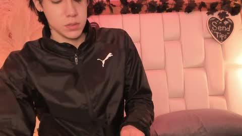 daphne_and_roger online show from April 10, 2026, 11:04 am