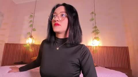Snapshot of daphne_courtis chatting on June 22, 2026, 3:25 am Daphne online show from June 22, 2026, 3:25 am