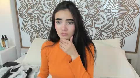 Daphne online show from October 8, 2025, 12:36 pm