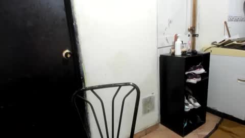 Snapshot of daphnegirlsexxy chatting on April 2, 2026, 3:15 am daphnegirlsexxy online show from April 2, 2026, 3:15 am