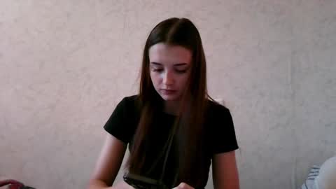 Snapshot of daphnesterlace chatting on July 12, 2026, 4:42 pm Emilia online show from July 12, 2026, 4:42 pm
