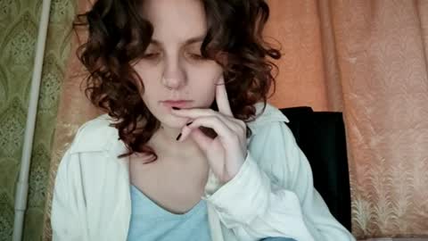 Rina online show from April 7, 2026, 3:01 pm