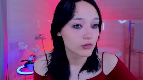Darcy online show from June 17, 2026, 1:19 am