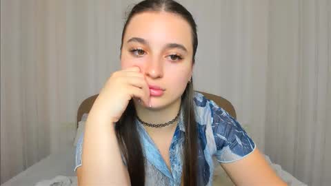 daria_de_luxe online show from November 17, 2025, 7:47 am