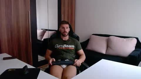 darius_94 online show from September 23, 2025, 7:44 am