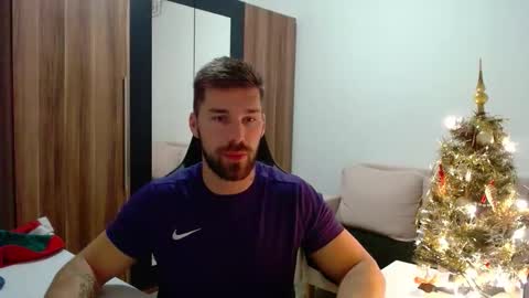 darius_94 online show from December 4, 2025, 5:39 am