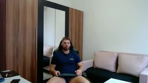 darius_94 online show from March 26, 2026, 6:52 am