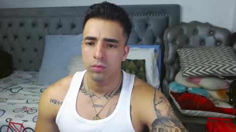 Darius Phoenix  online show from February 26, 2025, 7:42 am