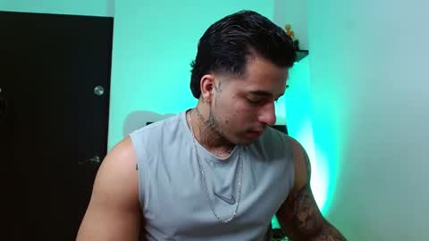 Darius Phoenix  online show from December 2, 2025, 8:48 pm