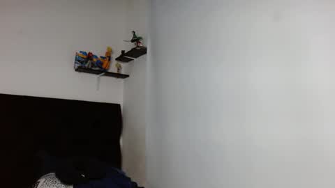 Darius Phoenix  online show from February 2, 2026, 3:27 am