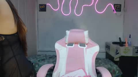 dark_angel143 online show from September 30, 2025, 11:04 am