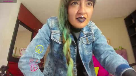 Snapshot of dark_dominika chatting on November 18, 2025, 11:48 pm dark_dominika online show from November 18, 2025, 11:48 pm