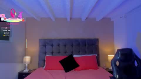 Snapshot of dark_hairy_ chatting on October 11, 2025, 4:33 am Andrew online show from October 11, 2025, 4:33 am