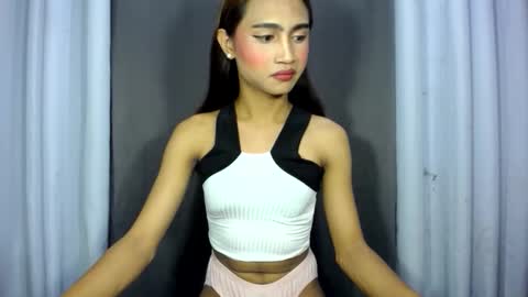 LIANNA online show from December 23, 2025, 2:53 am