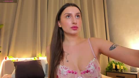 Celine online show from April 8, 2026, 12:27 pm