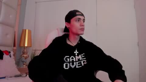 Snapshot of dark_sun333 chatting on October 22, 2025, 3:07 am dark_sun333 online show from October 22, 2025, 3:07 am